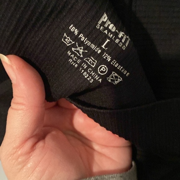 Pro-Fit sports bras - Picture 5 of 5